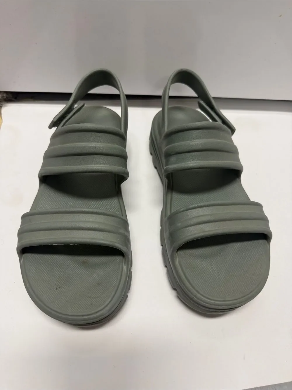 Hunter Grey-Green Slingback Rubber Slide Sandals - Size 7